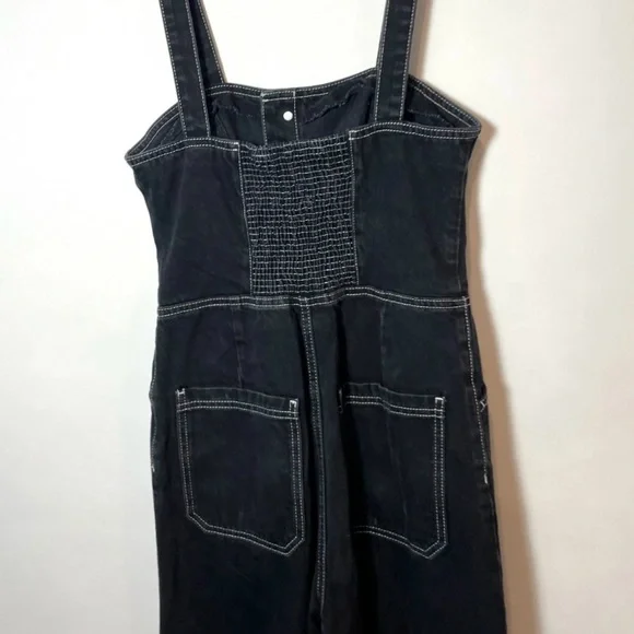 BDG Urban Outfitters Denim Jumpsuit Womens S Black Sleeveless Button Up Smocked - Picture 2 of 3